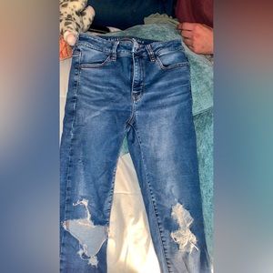 American Eagle Skinnies- Size 6